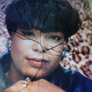 Meet your Posher, Karol